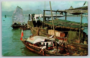 Postcard Harbor Pilot's Samson Lies Along a Cargo Junk Hong Kong - Picture 1 of 2