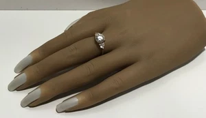 Ross Simons Ring 10 Karat Gelbgold und Zirkonia Dreisteine Größe 7,25 - Bild 1 von 13