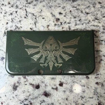 New Nintendo 3DS XL Legend Of Zelda Clip Armor Green PDP Case/Protector TOP ONLY - Image 1 of 4