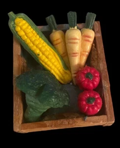 Vintage Fridge Magnet Wooden Tray Of Vegetables - Picture 1 of 8