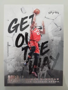 2018-19 Panini NBA Hoops DeMar DeRozan #GOW-14 Get out the Way Basketball Lesen! - Bild 1 von 2