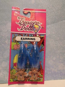 PENDIENTES - 1/4" Ace Treasure Troll - NUEVOS EN TARJETA - Raros - Imagen 1 de 5