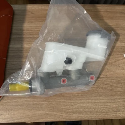 Cilindro maestro de freno para Honda Accord 2003-2007 - 2,4 L 4 cilindros #462-014- En caja. Foto 1 de 4