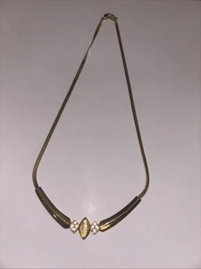 Vintage Avon Opalesque Splendor gold-tone Necklace w fau opal & clear rhinestone - Picture 1 of 11