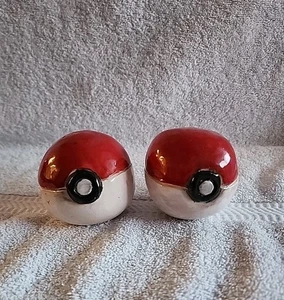 Pokemon Ball Salt Pepper Shakers Handmade Ceramic Nintendo Gamer Kitchen Art - Picture 1 of 7