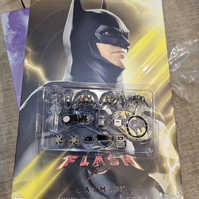 1/6 Hot Toys MMS712 Batman Traje Moderno Accesorios Bandeja The Flash Michael Keaton Foto 1 de 4