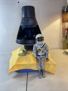 GI Joe, African American Friendship VII Space Capsule & Astronaut Hasbro 2000 L - Bild 1 von 10