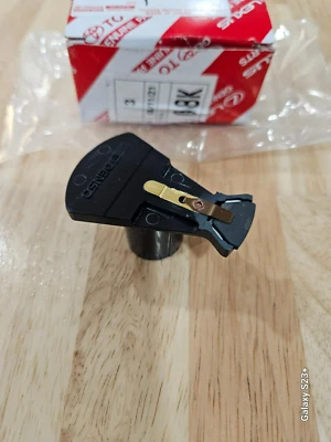 Toyota 4Runner Celica Corolla Tacoma T100 OEM Distributor Rotor 19102-16010 - Image 1 of 3