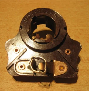 Orig. Portalampada Carello 50.019.751 Bilux d'epoca. Luce di posizione, parte NOS - Foto 1 di 2