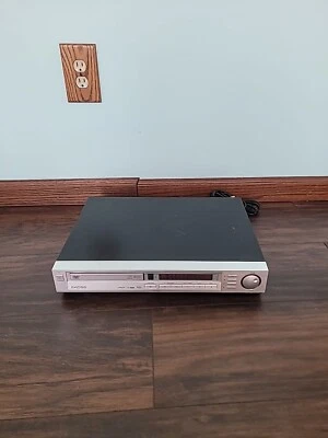 KOSS C220 DVD/CD PLAYER INTEGRATED 5.1 RECEIVER NO REMOTE TESTED - Image 1 of 4