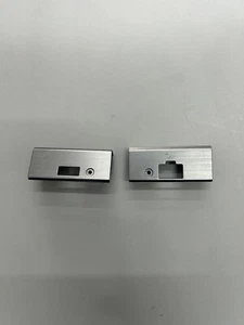 Original Dell Latitude E5540 Laptop Scharnierabdeckungen links + rechts Laptopteile - Bild 1 von 2