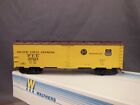 HO SCALE WALTHERS PFE 30524 STEEL 40' REEFER KIT BUILT