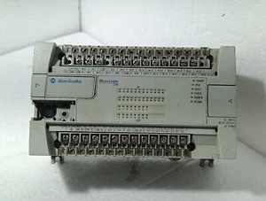 Allen-Bradley 1762-L40BWA MicroLogix 1200 PLC - USED - Picture 1 of 7