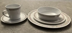 CENTURA BY CORNING SHANGRI LA PASTEL FLORAL RIM Setting For 6 Vintage 45+ Yrs. - Picture 1 of 4