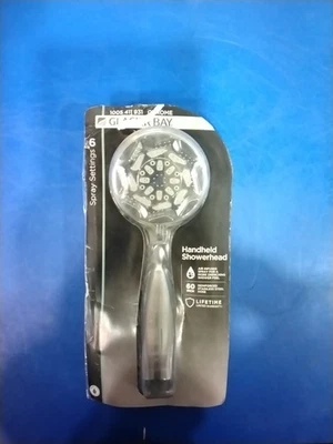 Cabezal de ducha portátil de montaje en pared Glacier Bay cromado 6 pulverizadores 60 pulgadas Foto 1 de 2
