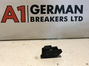 GENUINE VW GOLF MK7 LOCK UNLOCK CENTRAL LOCKING SWITCH BUTTON 5G0962126A - Picture 1 of 1