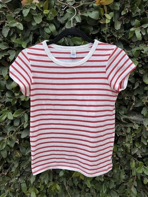 Camisa Alternativa Para Mujer Pequeña Roja Rayas Manga Corta Camisa Informal Tejida Preppy Foto 1 de 3