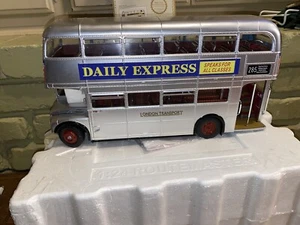 NOS SILVER SUNSTAR ROUTEMASTER Daily Express LONDON Transport 1/24 - Picture 1 of 10