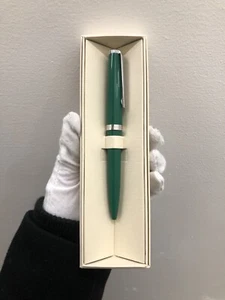 Bolígrafo retorcido ROLEX original novedad verde/plateado con caja súper raro N - Imagen 1 de 6