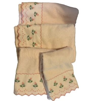 After Bath Luxury 2 BANHOS + 2 toalhas de mão rosa botões vintage conjunto com 4 peças EUA - Imagem 1 de 4