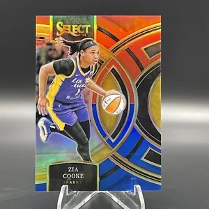 2024 Panini Select WNBA Zia Cooke #187 Premier Red & Blue Prizm /399 LA Sparks - Foto 1 di 3