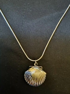 925 STERLING SILVER FILLED 20" NECKLACE & SILVER SHELL LOCKET & FREE GIFTBOX. - Picture 1 of 11