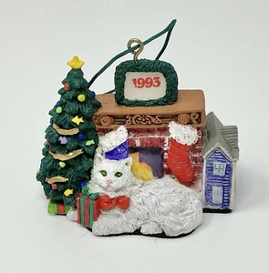 Vintage Fancy Feast Cat Food 1993 Ornament Persian Cat Christmas Tree Fireplace - Picture 1 of 7
