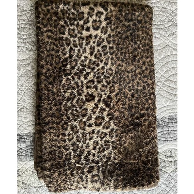 Manta de piel sintética Magaschoni marrón tostado leopardo guepardo felpa gruesa jaguar Foto 1 de 4