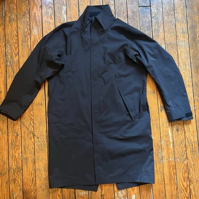 Abrigo monitor Arc’teryx Veilance para hombre mediano negro Goretex carcasa de lluvia sin capucha Foto 1 de 4