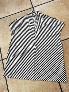 Ladies Top H&M Size M Sleeveless Striped Blouse work/ smart , v neck - Picture 1 of 5