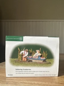 Accesorio de Acción de Gracias Dept 56 Gathering Cranberries New England Village Otoño - Imagen 1 de 5