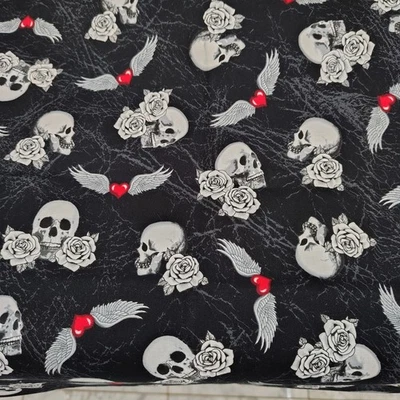 Lote de 4 Tecidos de Caveira Total 3 + Jardas Tecido de Halloween Material para Artesanato 44"W - Imagem 1 de 4