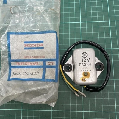 31400-292-670 Genuine Honda Ignition Coil CDI Unit Pointless RS2106 CB CL SL NOS - Image 1 of 4