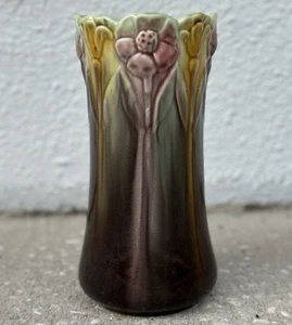 WELLER POTTERY BEDFORD GLOSSY 8.25" VASE WITH MAJOLICA GLAZE....MINT! THE BEST! - Picture 1 of 6