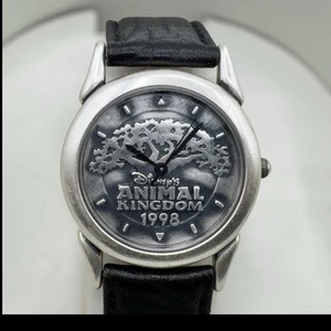 RELOJ DISNEY ANIMAL KINGDOM Vintage EDICIÓN LIMITADA 1998 Parque Temático Necesita Correa - Imagen 1 de 24