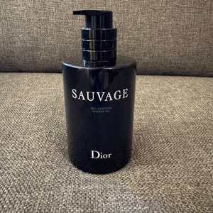 Dior Sauvage Gel Doccia 250ml/8,4 oz - Jumbo - NUOVO - Foto 1 di 4