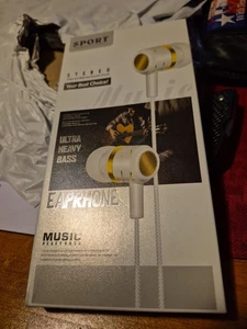 Stereo Headset New 5 Pair In The Box. Bagged And Never Opened - Picture 1 of 3