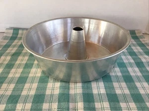 Sartén de aluminio vintage para pastel de comida de ángel EE. UU. 9 3/4" x 3 1/4" sartén de una pieza usada en excelente estado - Imagen 1 de 3