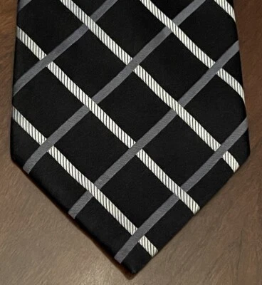 Donald J. Trump Signature Collection Black Hand Made 100% Silk Made In China - Image 1 of 4