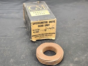 GM GENERAL MOTORS 3695417 SPEEDOMETER DRIVE GEAR UNIT GROUP NO. 4.337 BIN B9 - Picture 1 of 2