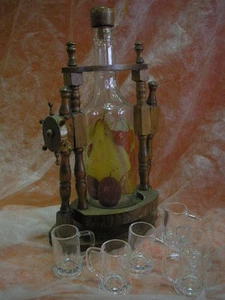 Juego de licor, MUEBLECITO con BOTELLA + 6 JARRITAS cristal  - Imagen 1 de 1