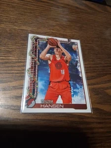 Tarjeta de novato Trail Blazers 2025-2026 Topps HOLIDAY Yang Hansen - Imagen 1 de 2