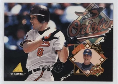 Pin Pinnacle Team Pinnacle Collector 1995 redención caducada Cal Ripken Jr Salón de la fama Foto 1 de 2