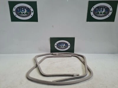 Land Rover Discovery 2 TD5 V8 Tetto Apribile Padiglione Modanature - Image 1 of 4