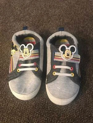 Zapatos Mickey Mouse talla 9 Foto 1 de 4