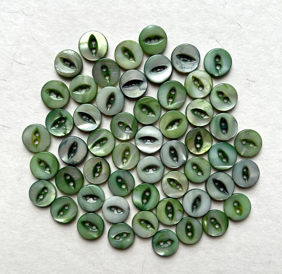 20 Vintage Small Dyed Green Mother of Pearl Buttons - Image 1 of 1