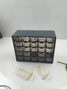 Contenedor organizador de almacenamiento de piezas de plástico pequeño azul gris 24 cajones 9" x 12" x 5" - Imagen 1 de 10