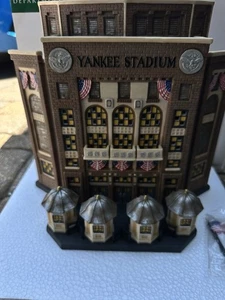 Department 56 Yankee Stadium - Christmas in the City Series - RARE COLLECTIBLE - Picture 1 of 14
