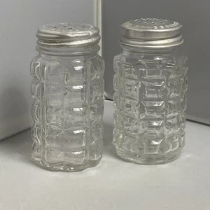 Anchor Hocking Restaurant Salt  Pepper Shaker Set Retro Diner Glass MARRIED - Picture 1 of 13