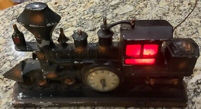 United Metal Tren Reloj Locomotora Reloj Iluminado Modelo 703 Hecho en EE. UU. Se Ilumina Foto 1 de 4
